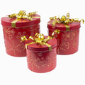 Set de cajas decorativas rojas con lazo dorado